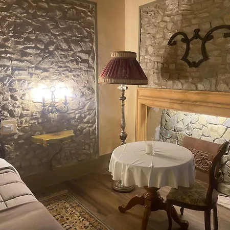 Bed and breakfast Borgo Valentini 3*