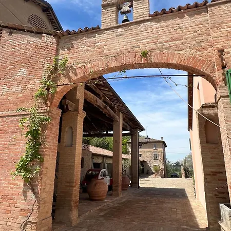 Borgo Valentini Bed & Breakfast *