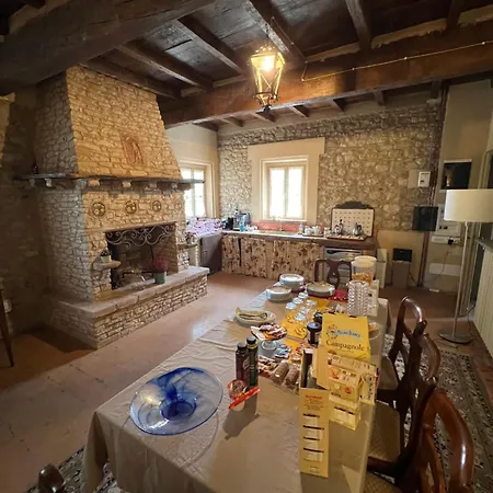 Bed & Breakfast Borgo Valentini