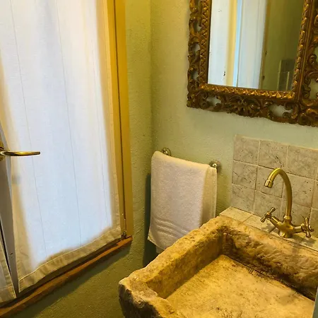 Borgo Valentini 3*
